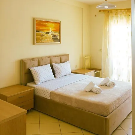 Apartment Sunrise Near The Center *