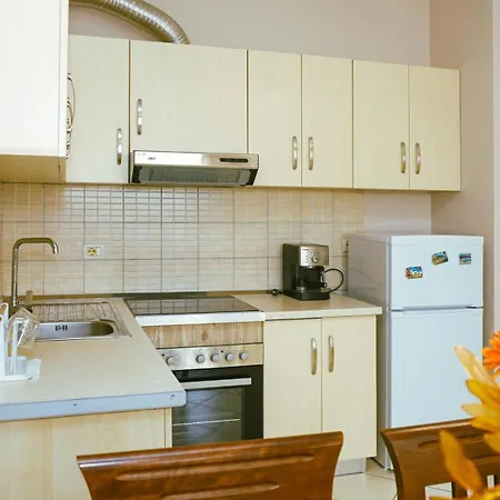 Sunrise Near The Center Apartment *