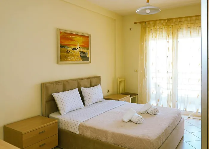 Sunrise Near The Center Τίρανα