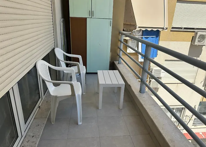 Sunrise Near The Center Apartman Tirana