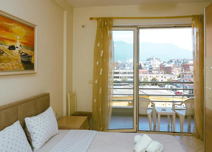 Sunrise Near The Center Apartman Tirana