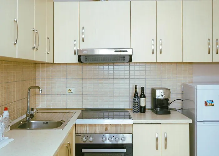 Sunrise Near The Center Appartement Tirana